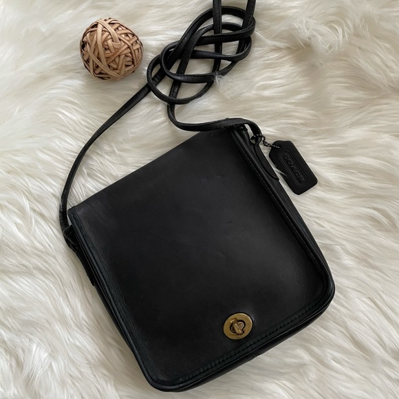 Coach Handbags - HP🎉Vintage Coach NYC Compact Pouch 9620